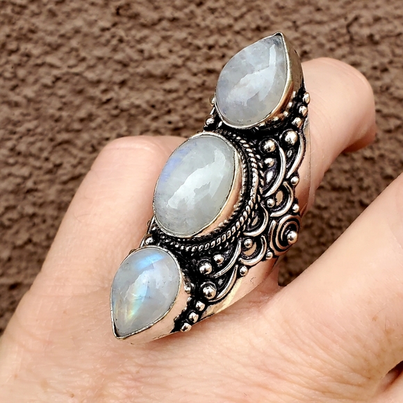 New Rainbow Moonstone 925 Silver Statement Ring. - Picture 11 of 14